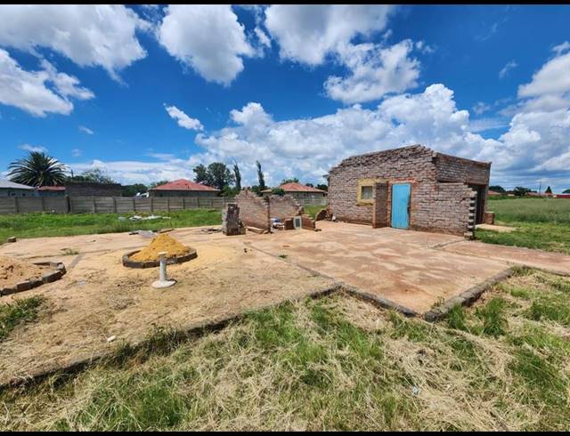 LAND FOR SALE IN VENTERSPOS